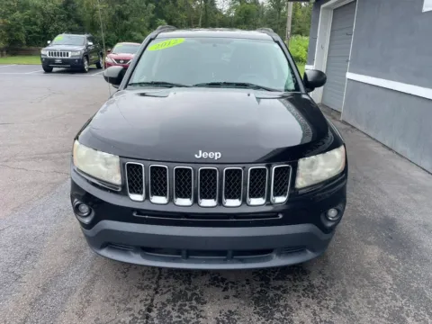 Another view of 2012 Jeep Compass Sport SUV 4D for sale in Valparaiso, IN at Valpo Car Co.