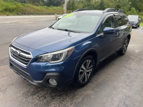 More photos of 2019 Subaru Outback 3.6R Limited Wagon 4D at Valpo Car Co., IN