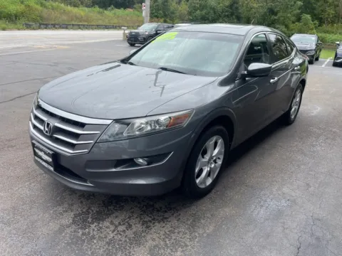 More photos of 2012 Honda Crosstour EX-L Sport Utility 4D at Valpo Car Co., IN