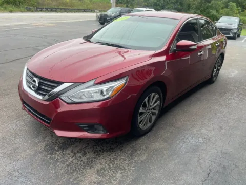 More photos of 2018 Nissan Altima 2.5 SL Sedan 4D at Valpo Car Co., IN