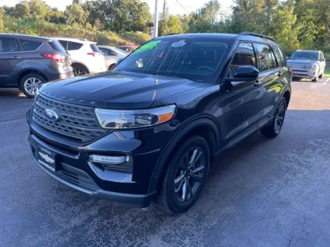 More photos of 2023 Ford Explorer XLT Sport Utility 4D at Valpo Car Co., IN