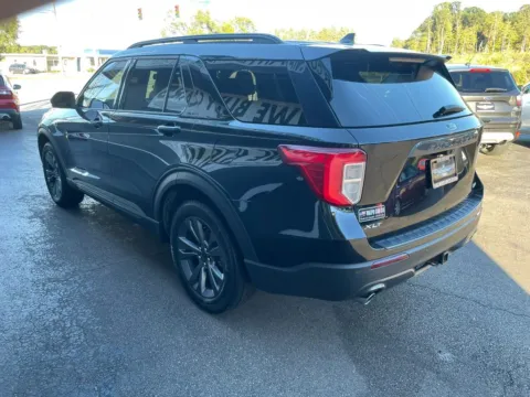 More photos of 2023 Ford Explorer XLT Sport Utility 4D at Valpo Car Co., IN