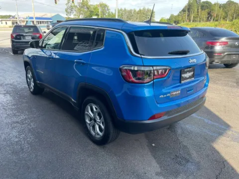 More photos of 2025 Jeep Compass Latitude Sport Utility 4D at Valpo Car Co., IN