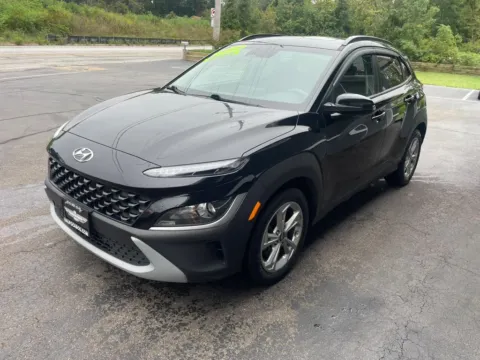 More photos of 2023 Hyundai Kona SEL Sport Utility 4D at Valpo Car Co., IN