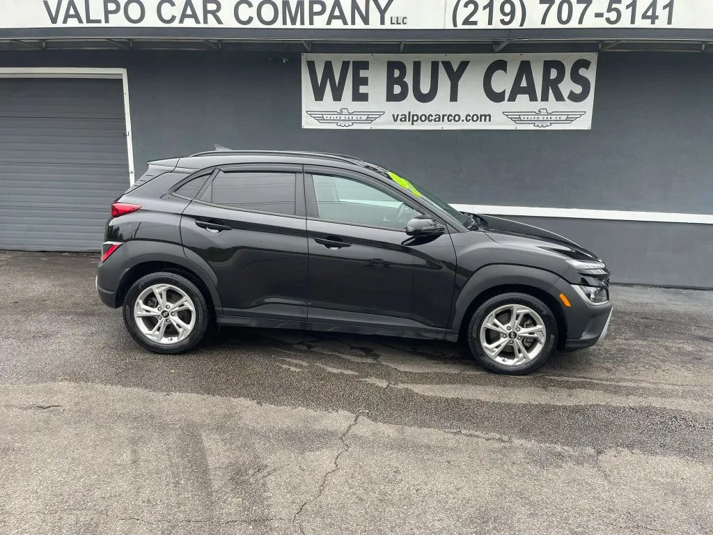 Black 2023 Hyundai Kona SEL Sport Utility 4D for sale in Valparaiso, IN