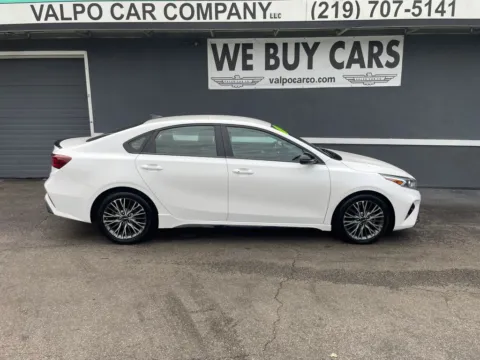 White 2022 Kia Forte GT-Line Sedan 4D for sale in Valparaiso, IN