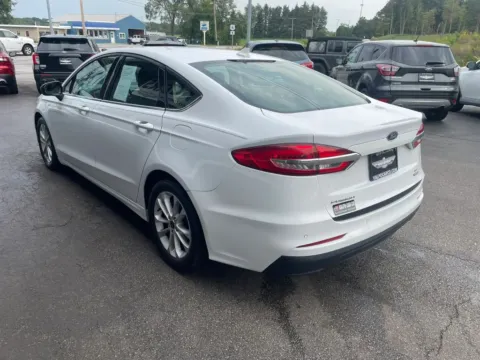 More photos of 2020 Ford Fusion SE Sedan 4D at Valpo Car Co., IN
