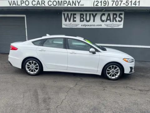 White 2020 Ford Fusion SE Sedan 4D for sale in Valparaiso, IN