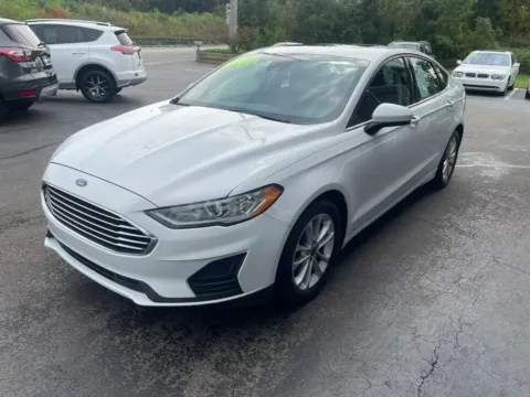 More photos of 2020 Ford Fusion SE Sedan 4D at Valpo Car Co., IN