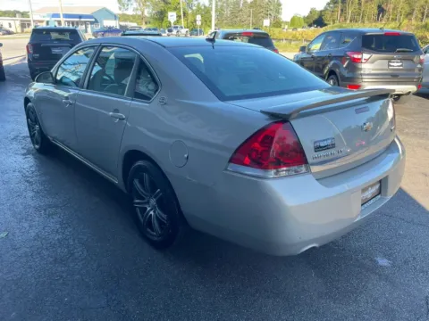 More photos of 2008 Chevrolet Impala LT Sedan 4D at Valpo Car Co., IN