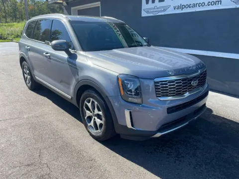 Photos of 2020 Kia Telluride EX Sport Utility 4D for sale in Valparaiso, IN at Valpo Car Co.