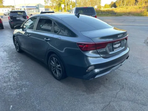More photos of 2023 Kia Forte LXS Sedan 4D at Valpo Car Co., IN