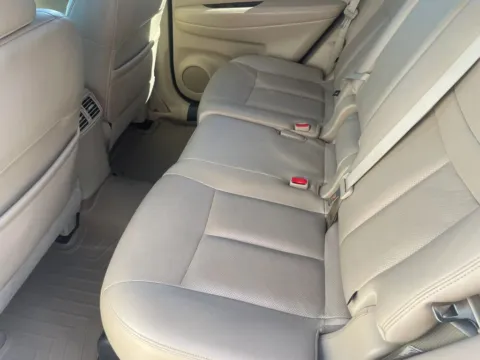 Photos of 2016 Nissan Rogue SL Sport Utility 4D for sale in Valparaiso, IN at Valpo Car Co.