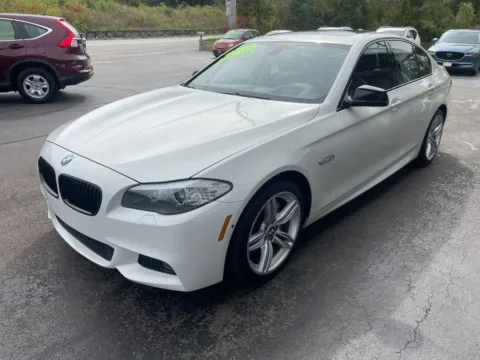 More photos of 2013 BMW 5 Series 535i xDrive Sedan 4D at Valpo Car Co., IN