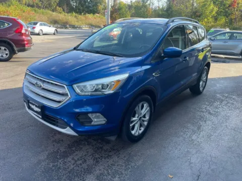 More photos of 2018 Ford Escape SEL Sport Utility 4D at Valpo Car Co., IN