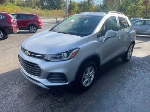 More photos of 2020 Chevrolet Trax LT Sport Utility 4D at Valpo Car Co., IN