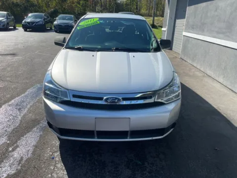 Another view of 2011 Ford Focus SE Sedan 4D for sale in Valparaiso, IN at Valpo Car Co.