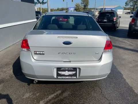 More photos of 2011 Ford Focus SE Sedan 4D at Valpo Car Co., IN