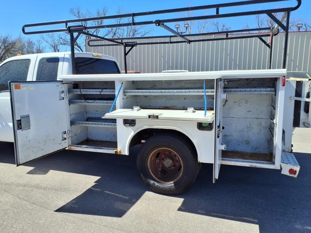 Ford F-350 photo 6