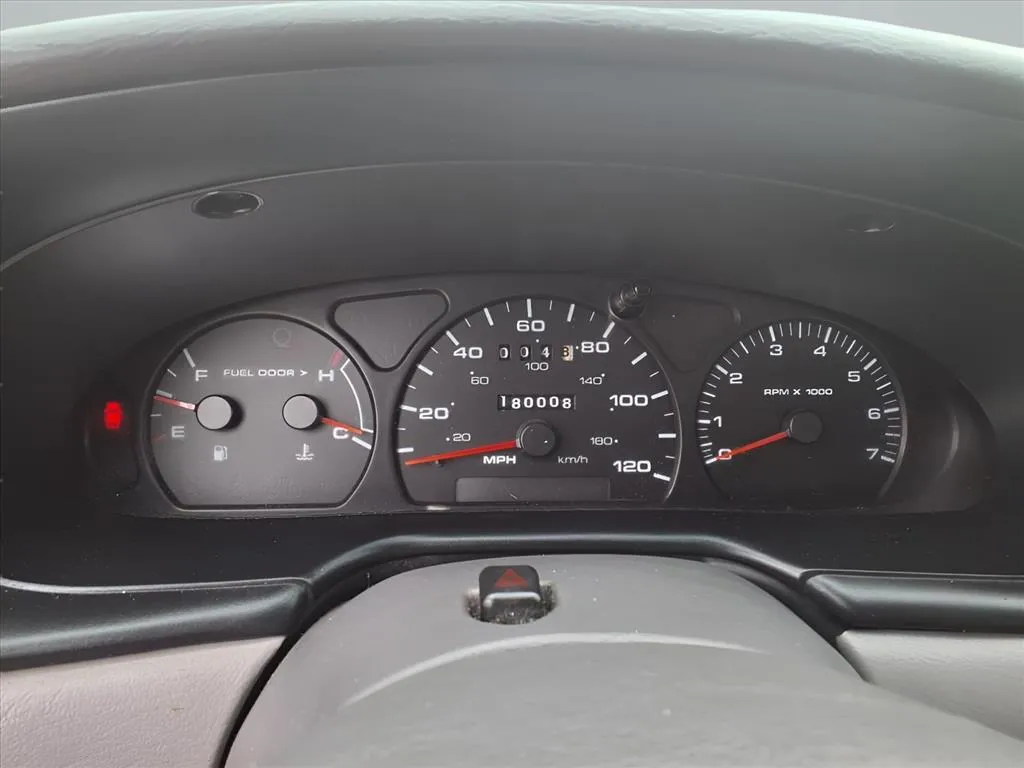 2002 Ford Taurus SES Deluxe - Photo 6