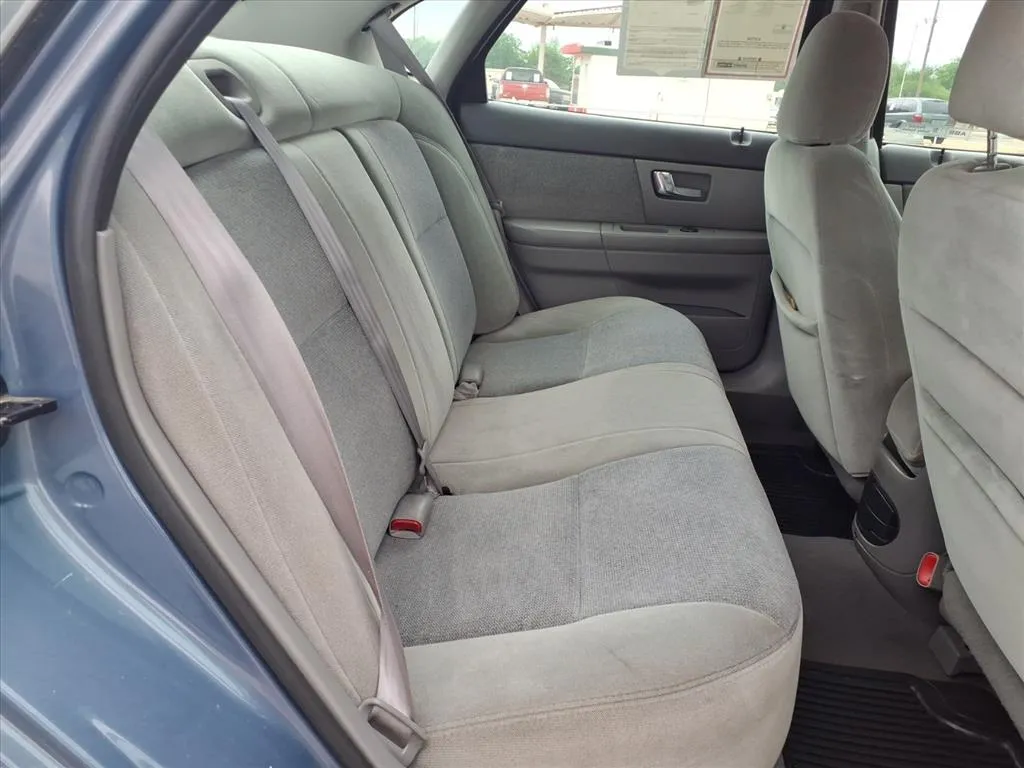 2000 Ford Taurus SES - Photo 12