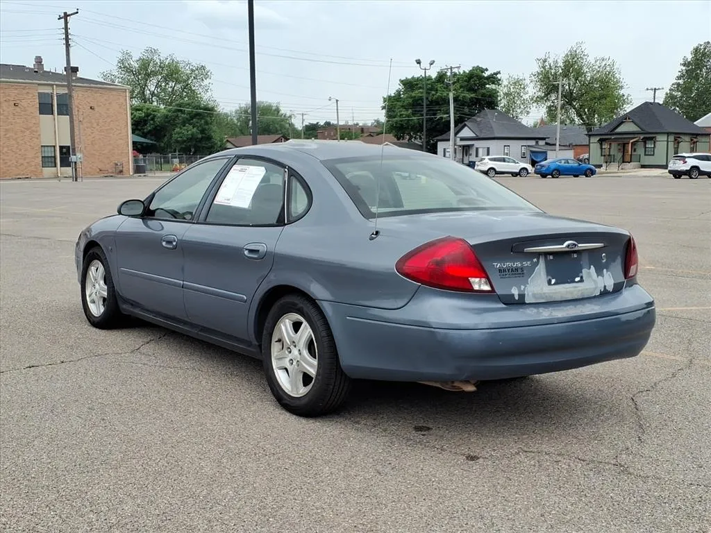 2000 Ford Taurus SES - Photo 18