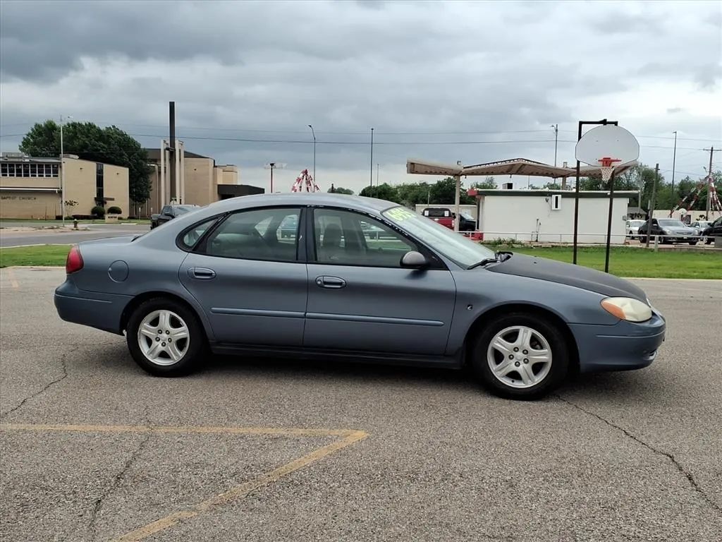 2000 Ford Taurus SES - Photo 20