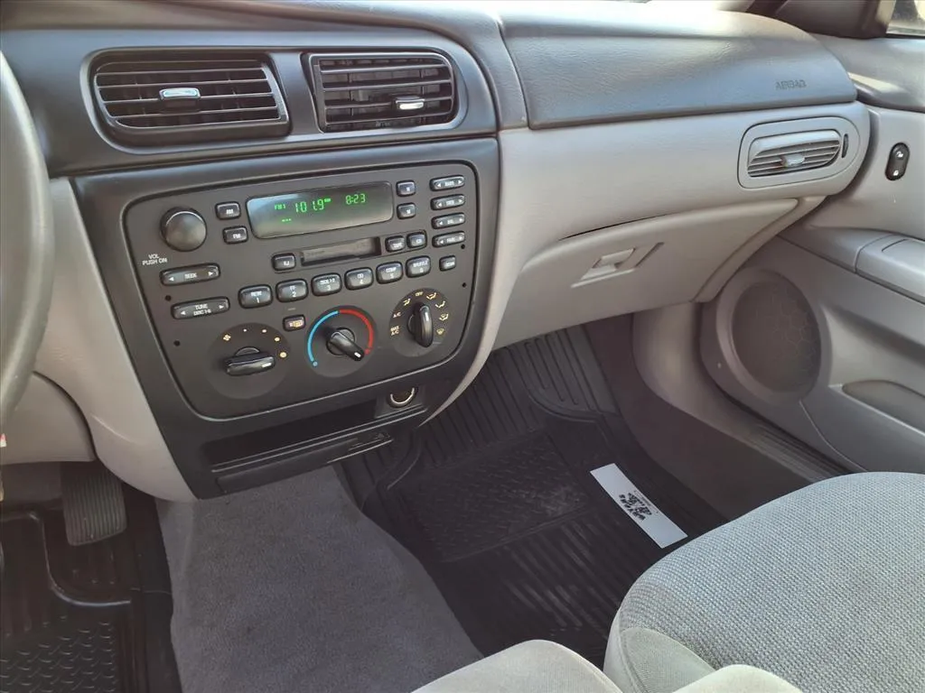 2000 Ford Taurus SES - Photo 7