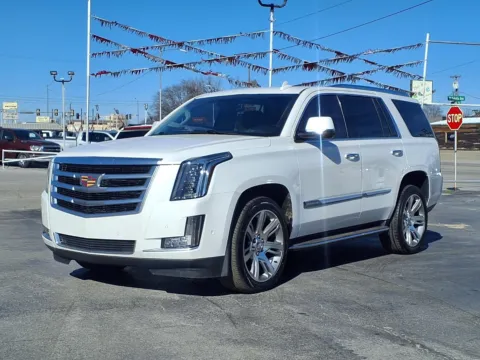 Photos of 2020 CADILLAC ESCALADE LUXURY for sale in Chickasha, OK at Bryan's Car Corner Chickasha