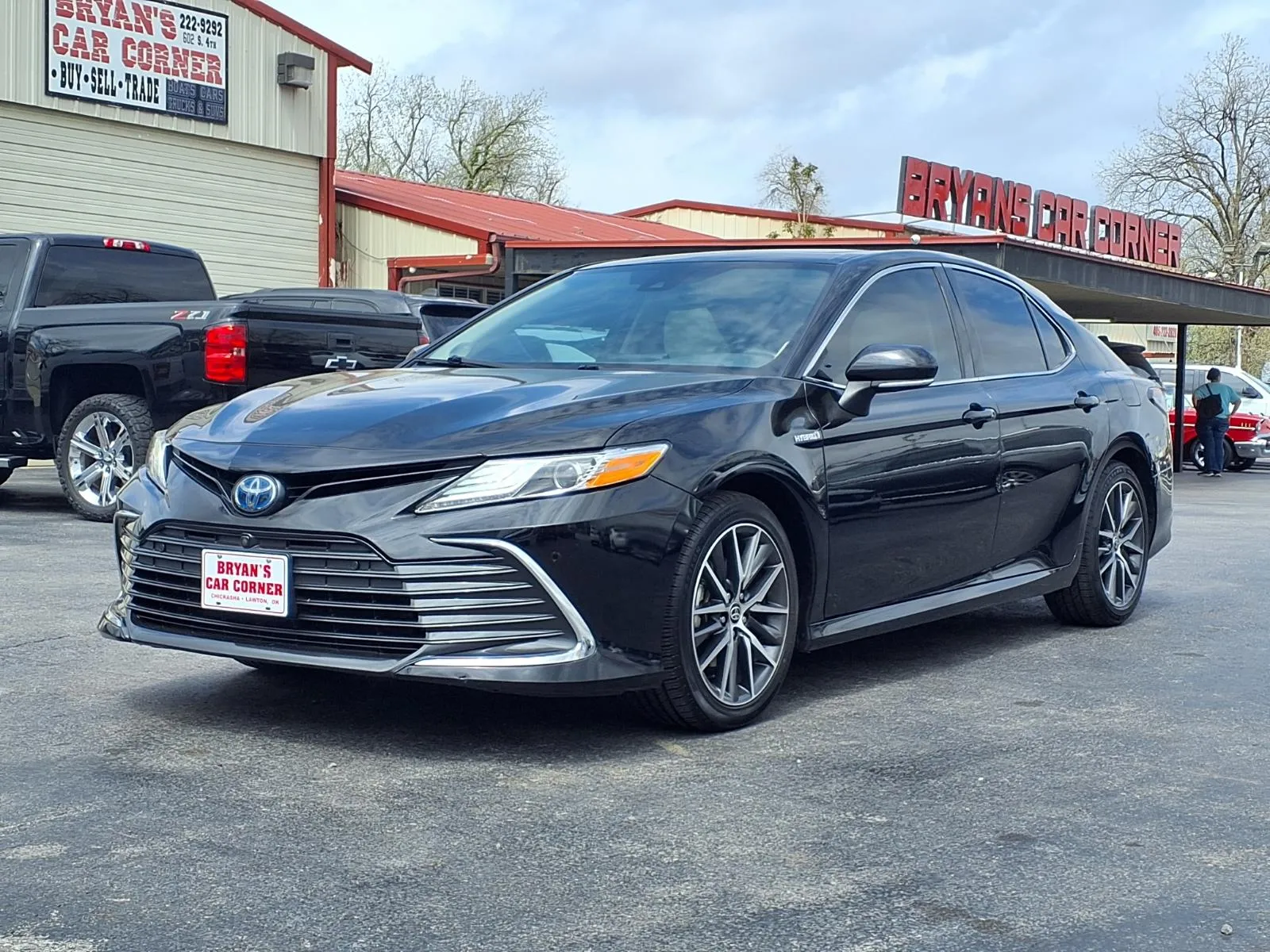 Black 2021 TOYOTA CAMRY XLE for sale in Chickasha, OK
