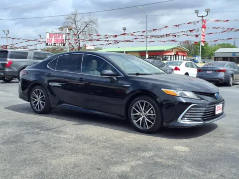 Photos of 2021 TOYOTA CAMRY XLE for sale in Chickasha, OK at Bryan's Car Corner Chickasha