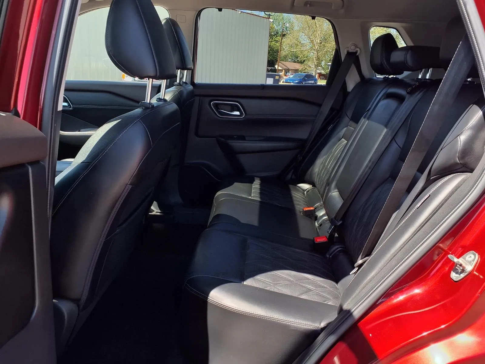 Nissan Rogue photo 14