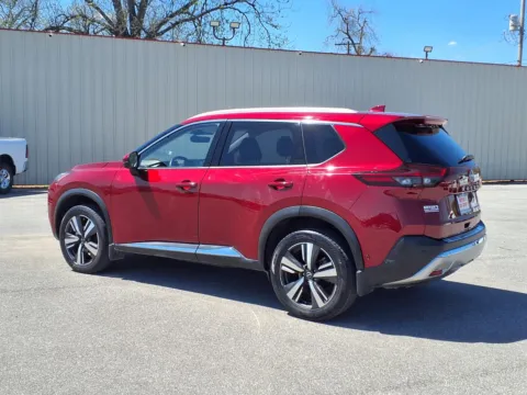 Another view of 2022 NISSAN ROGUE PLATINUM for sale in Chickasha, OK at Bryan's Car Corner Chickasha
