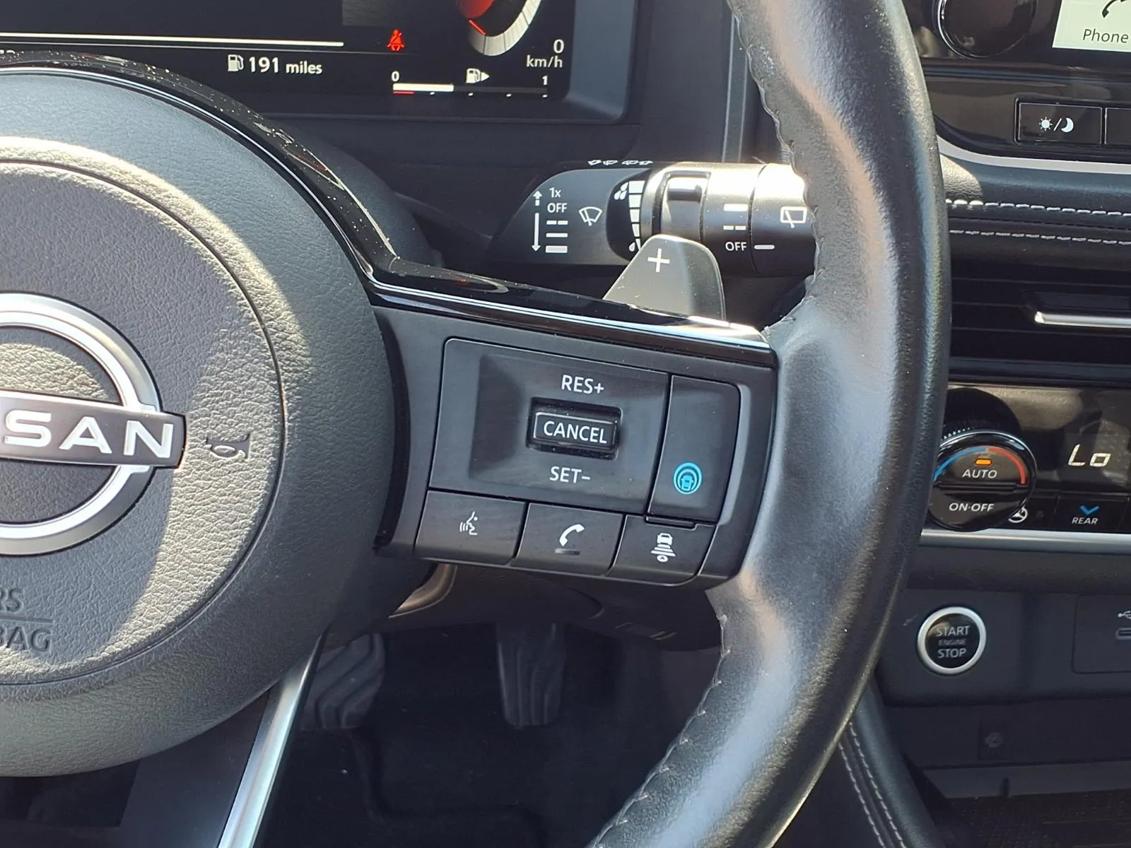 Nissan Rogue photo 6