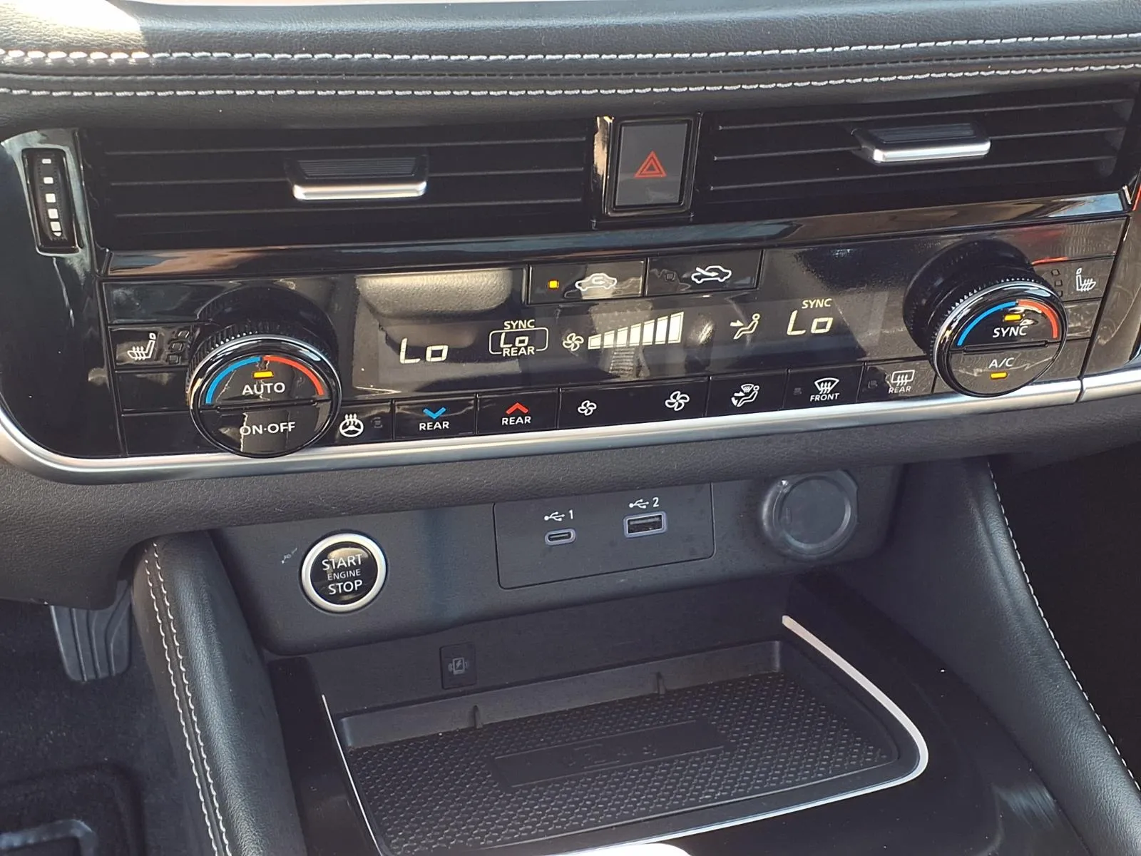 Nissan Rogue photo 9