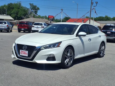 Photos of 2021 NISSAN ALTIMA PLATINUM for sale in Chickasha, OK at Bryan's Car Corner Chickasha