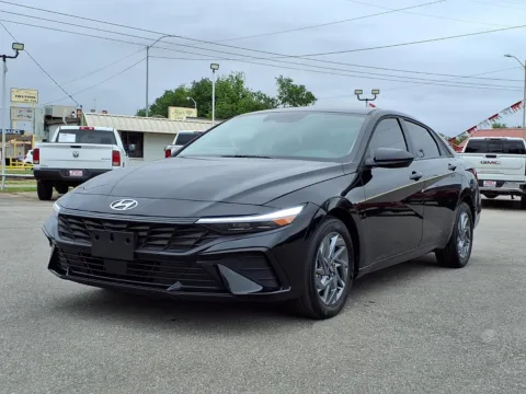 Black 2025 HYUNDAI ELANTRA BLUE for sale in Chickasha, OK