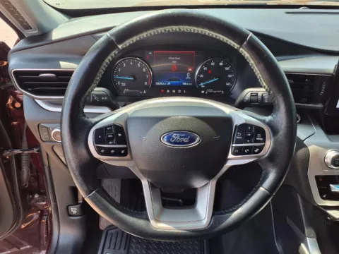 More photos of 2022 FORD EXPLORER XLT at Bryan's Car Corner Chickasha, OK