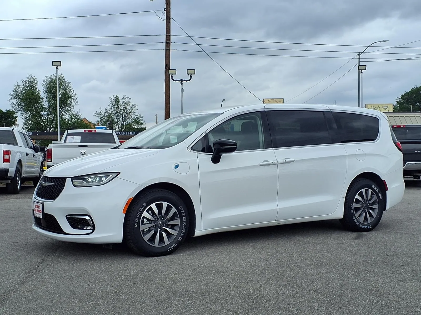 Chrysler Pacifica photo 17