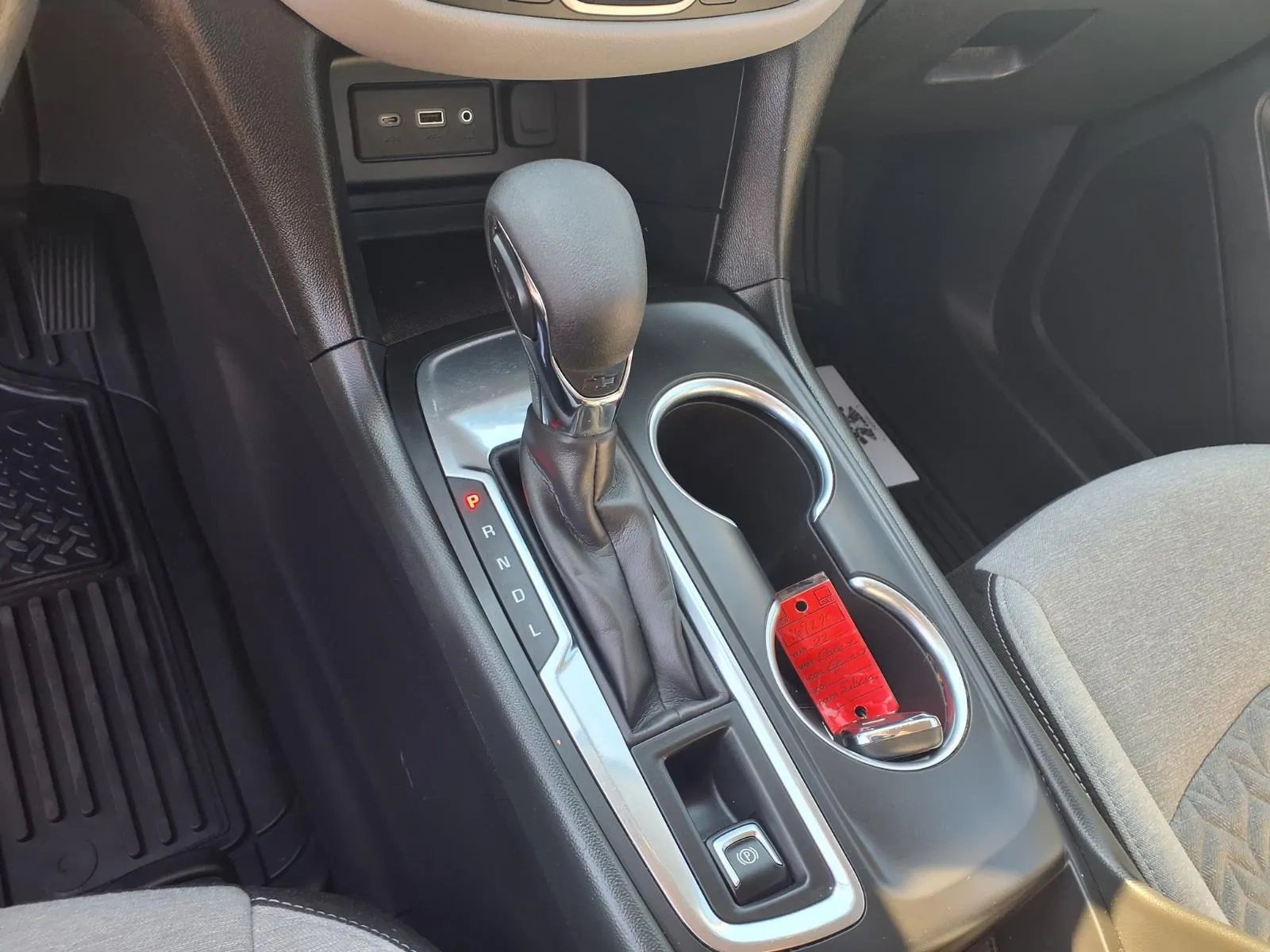 Chevrolet Equinox photo 8