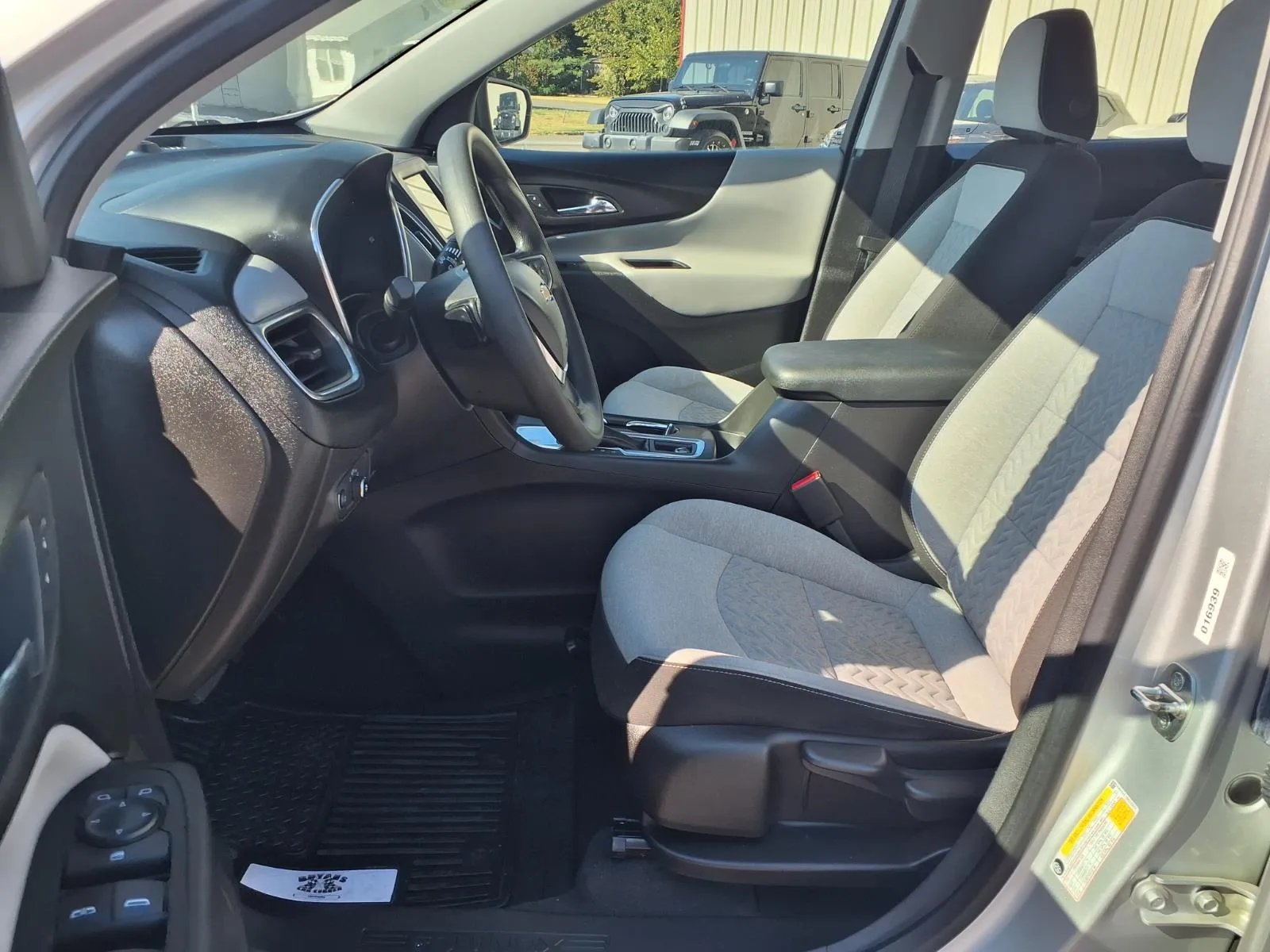 Chevrolet Equinox photo 9