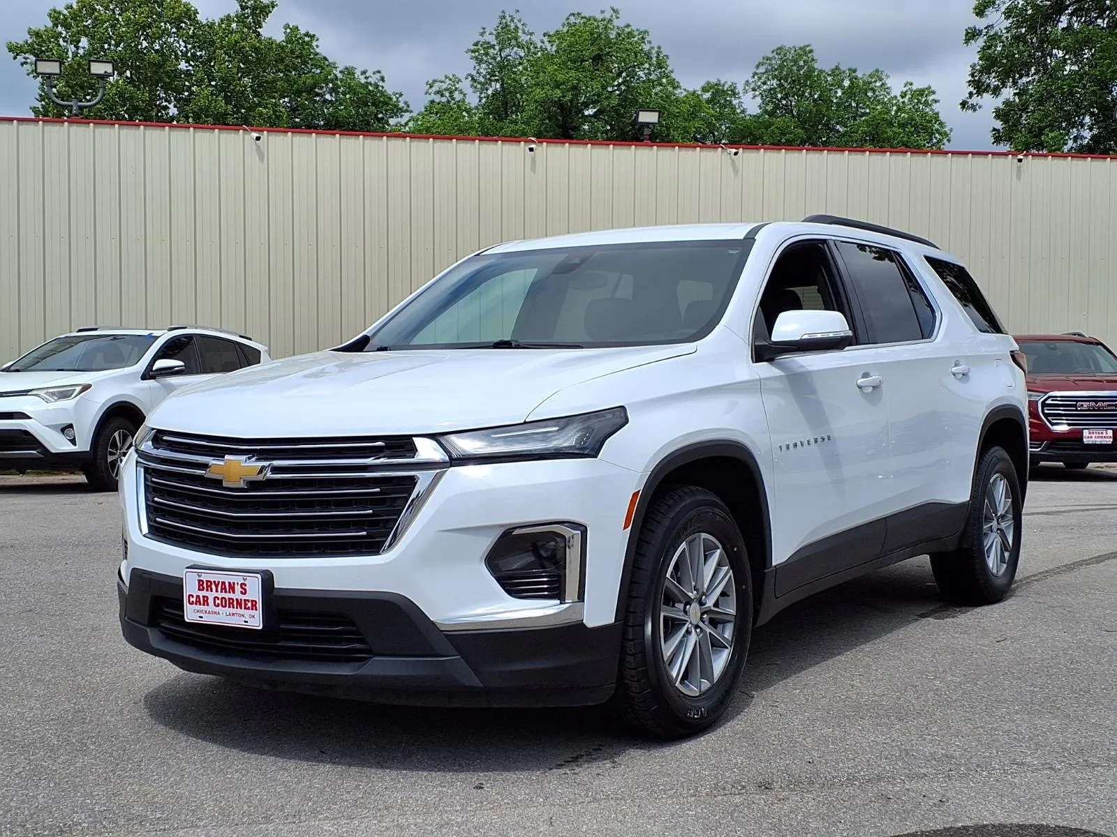 White 2023 CHEVROLET TRAVERSE LT for sale in Chickasha, OK