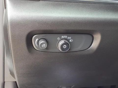 More photos of 2023 CHEVROLET TRAVERSE LT at Bryan's Car Corner Chickasha, OK