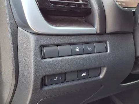 More photos of 2023 NISSAN ROGUE PLATINUM at Bryan's Car Corner Chickasha, OK