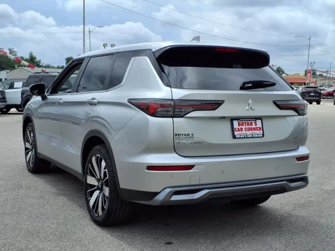 Another view of 2025 MITSUBISHI OUTLANDER SE for sale in Chickasha, OK at Bryan's Car Corner Chickasha