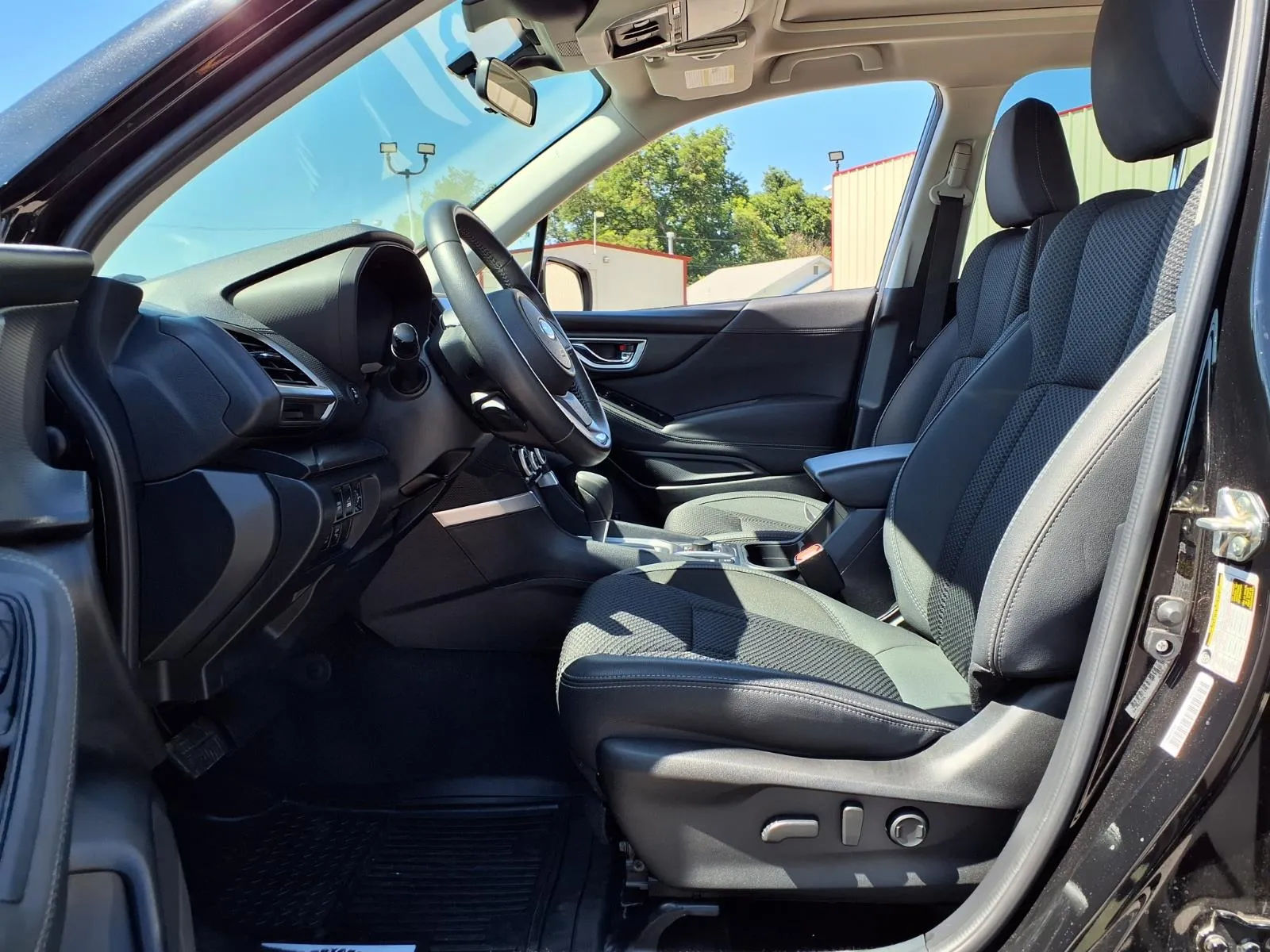 Subaru Forester photo 13