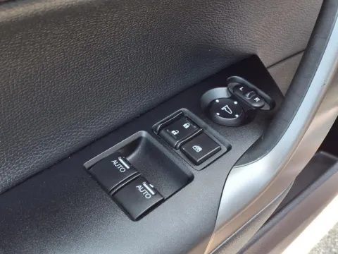 More photos of 2016 HONDA ACCORD EXL at Bryan's Car Corner Chickasha, OK
