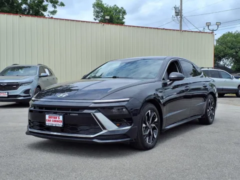 Photos of 2025 HYUNDAI SONATA SEL for sale in Chickasha, OK at Bryan's Car Corner Chickasha
