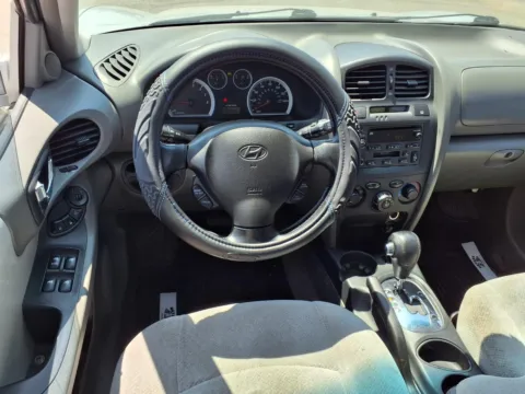 More photos of 2006 HYUNDAI SANTA FE GLS at Bryan's Car Corner Chickasha, OK