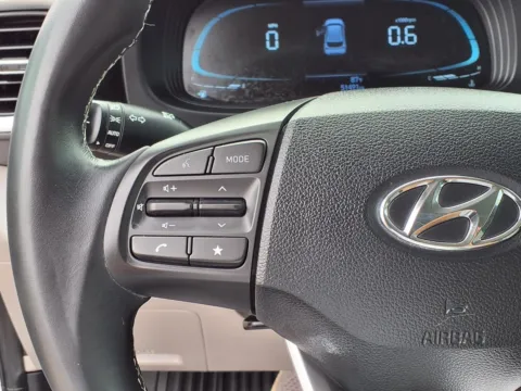 More photos of 2024 HYUNDAI VENUE SEL at Bryan's Car Corner Chickasha, OK